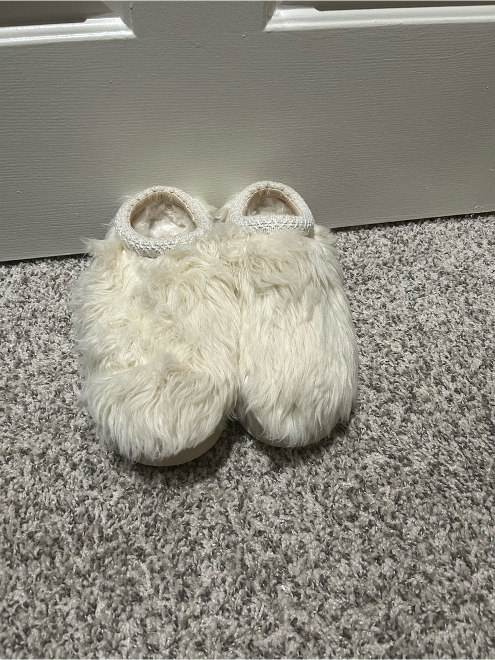 UGG Fluff Momma Sugar Tasman Plush Faux Fur Slip-On Slippers – Off-White Size 8